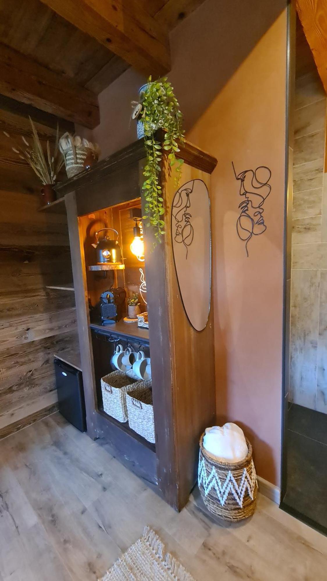 Le Refuge Du Montagnard Panzió Marthod Kültér fotó